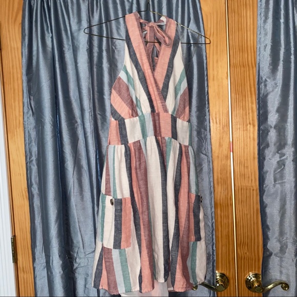 Cute AE Dress With pockets! - Picture 1 of 4